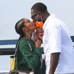gabrielle-union-dwayne-wade-kiss-barack-obama-birthday-backgrid-ftr.jpg