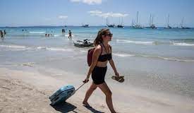 Green and amber lists could go in travel rules shake-up