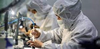 South African scientists detect new variants amid a spike.