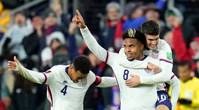 The men's soccer team of the United States defeats Mexico and then rubs it in.
