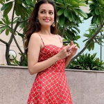 Dia Mirza supports the families of those who died with COVID