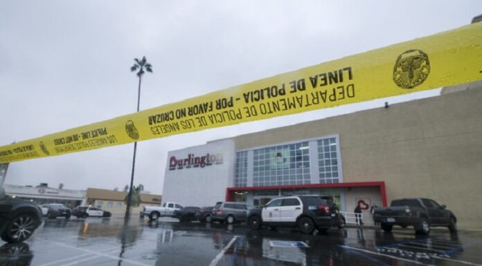 Los Angeles police shoot and murder an adolescent girl. Los Angeles police shoot and murder an adolescent girl.