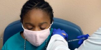 Los Angeles schools delay student vaccines.