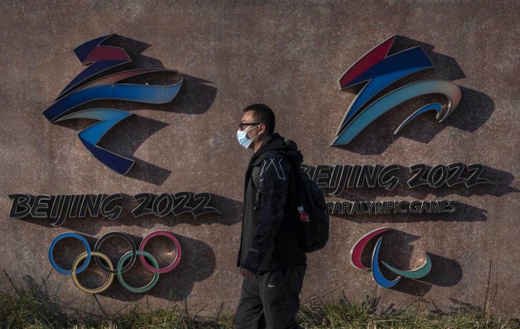 Omicron won't delay the Beijing Games, and fans may attend.