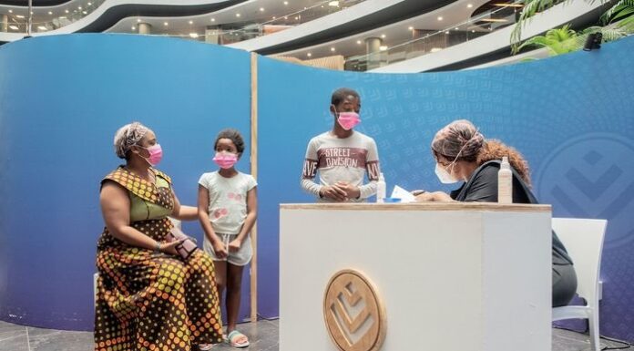 The Omicron variant doubles every 2nd day in UK.