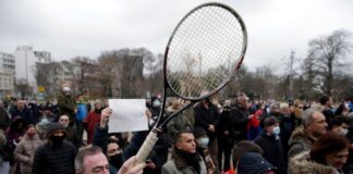 Novak Djokovic and Fellow Star Vaccine Skeptics Are Increasingly Scorned
