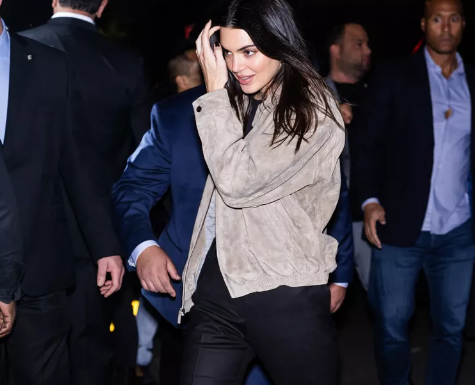 Kendall Jenner pumps her gas in $10k boots