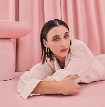 Emma Chamberlain on “Hot Girl Vibes”