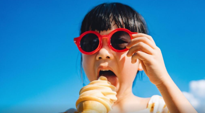 Five easy ways to keep your kids cool in hot weather Five easy ways to keep your kids cool in hot weather