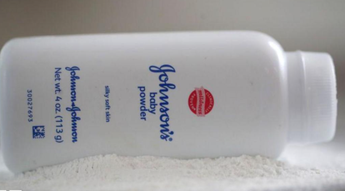 Johnson & Johnson offers to pay .5bn to settle baby powder lawsuits Johnson & Johnson offers to pay .5bn to settle baby powder lawsuits