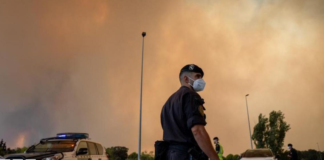 More than 220,000 evacuated in France and Spain due to wildfires